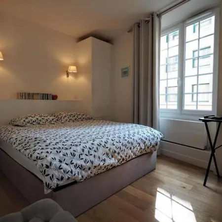 Apartment Louvre Bourse Center
