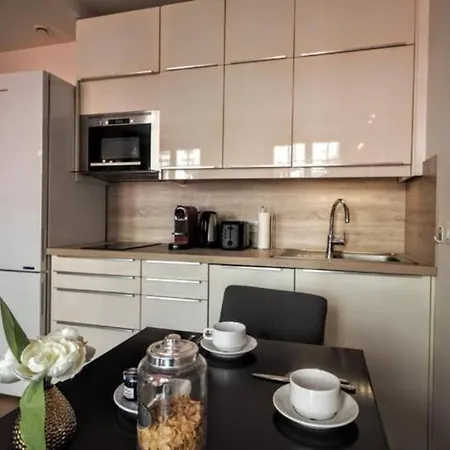 Louvre Bourse Center Apartment