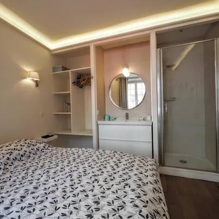 Louvre Bourse Center Apartment *