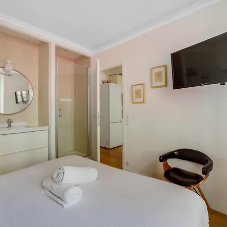 Louvre Bourse Center Apartment *